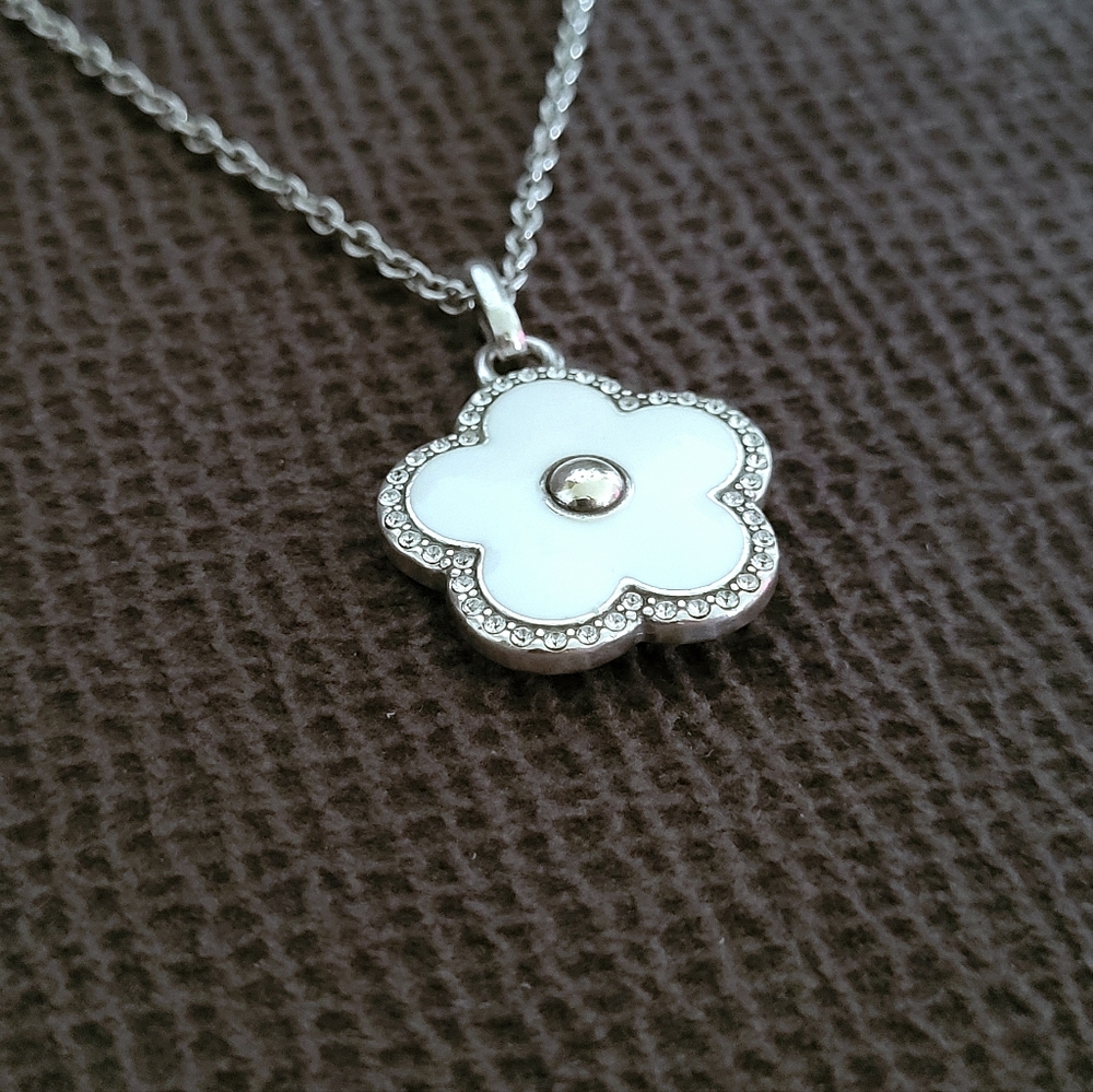 Brighton "Dazzling Love"♥️ White Flower🌸 Pendant Necklace - NWT - Picture 4 of 15
